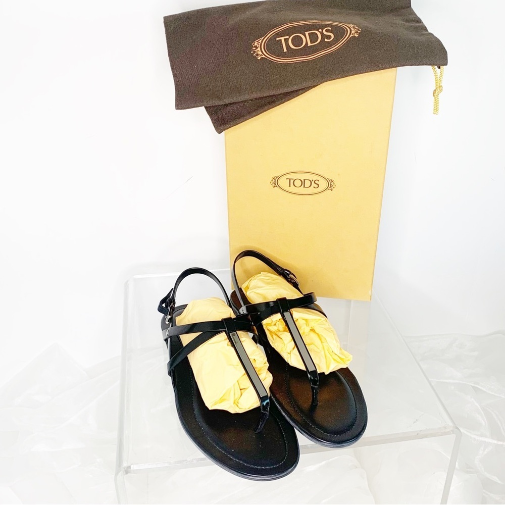 Tod’s Women’s Italian Black Patent Leather Silver Bar Accent Buckle Sandals! - Picture 7 of 11